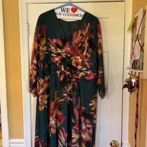 Great Party or Wedding guest dress from Maggy London in 22W